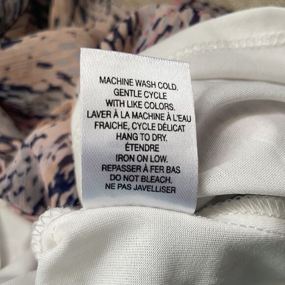 TAMARA H. Multi-Layer Blouse Size Medium - Picture 9 of 9